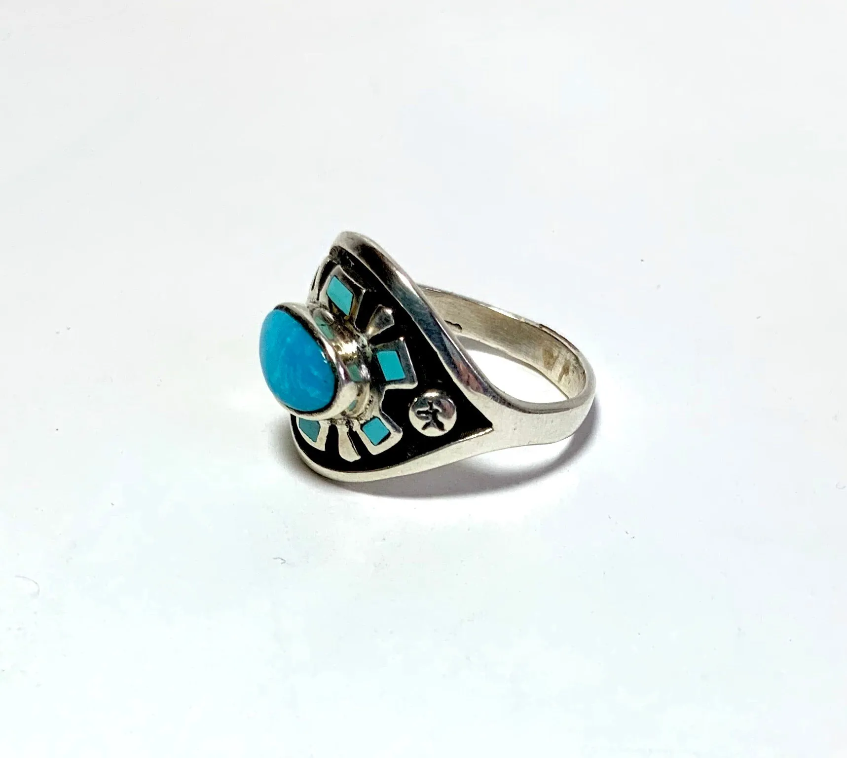 Barreling Blue Turquoise Ring