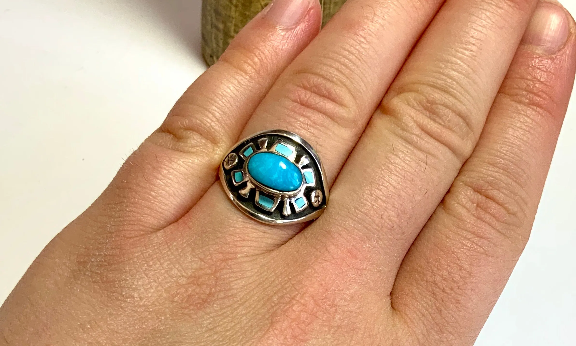 Barreling Blue Turquoise Ring