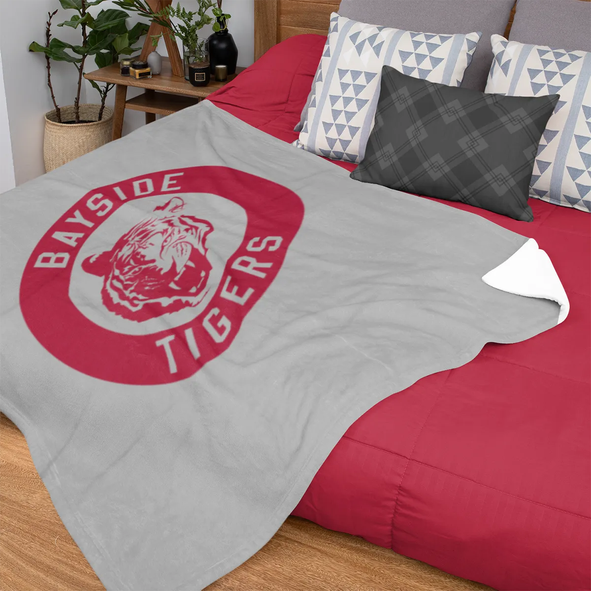 Bayside Tigers Throw Blanket