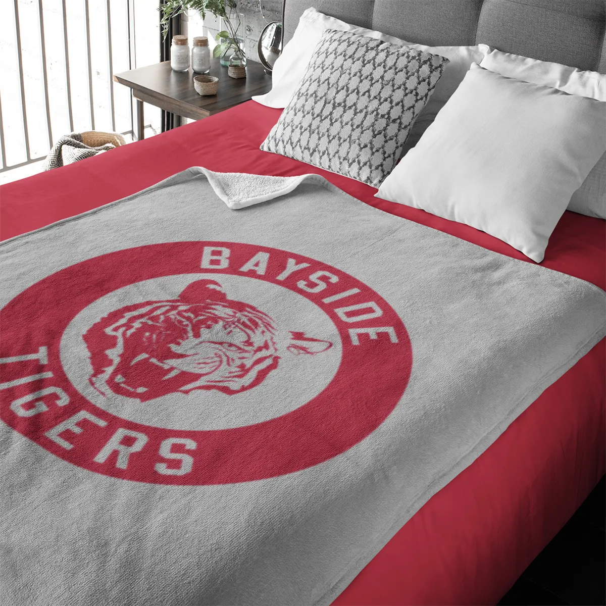 Bayside Tigers Throw Blanket