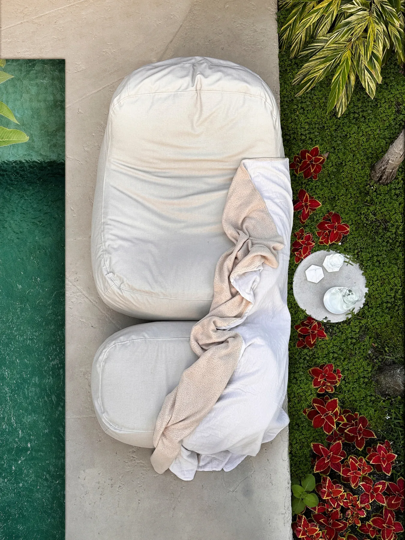 Dune Lounge Chair   Ottoman Outdoor - Oat