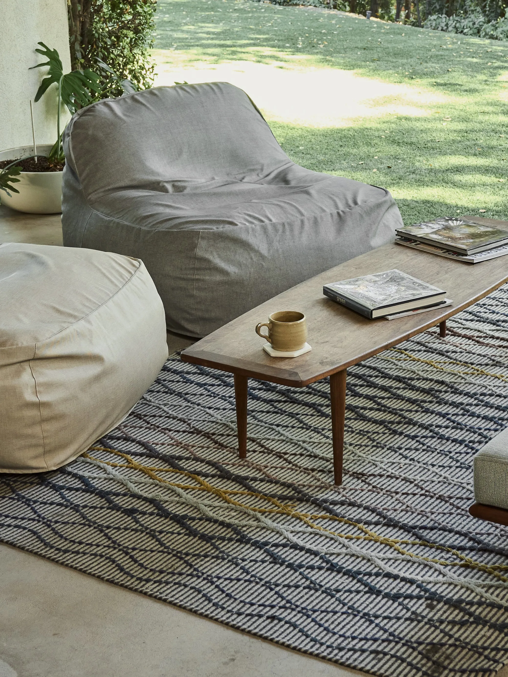 Dune Lounge Chair Outdoor - Gray