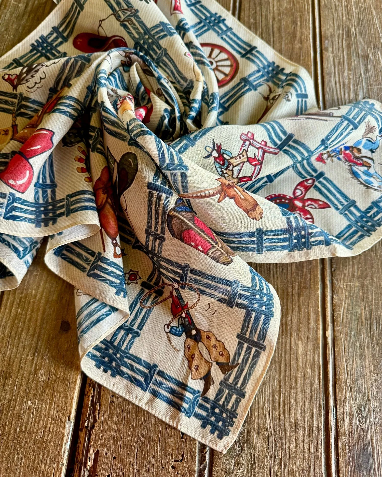 Fences Scarf