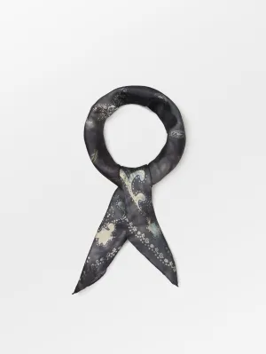 Hetty Sia Scarf