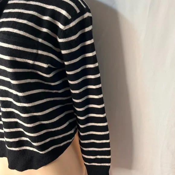 J.Crew 100shmere Collar Sweater Black White Stripes  Long Sleeve 3Buttons XXS