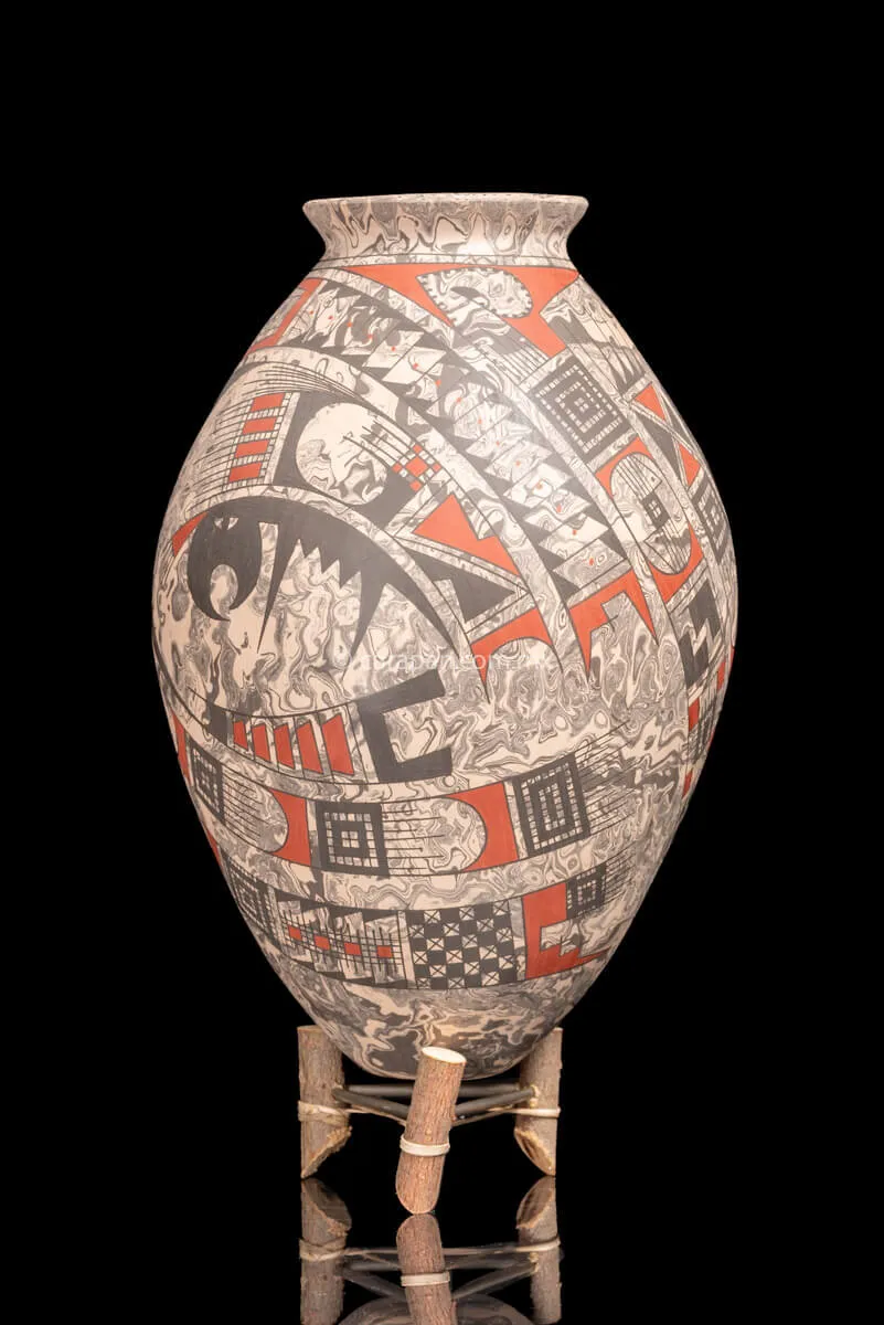 Mata Ortiz Marbled Pot Fine Mexican Ceramic