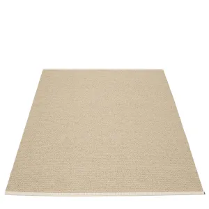 Mono Rug 7 1/2' x 10 1/2'