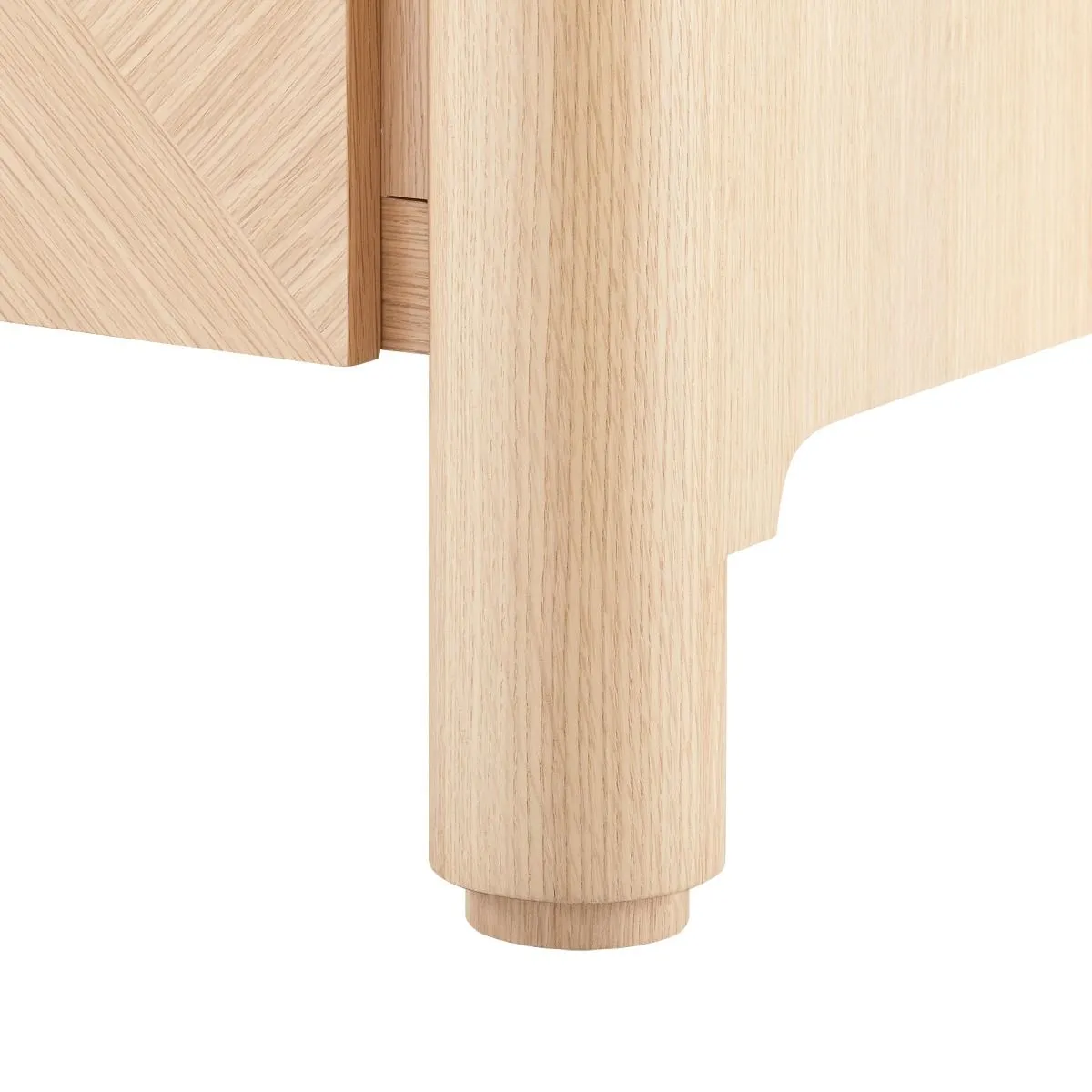 Nolan Cabinet / Pristine Oak