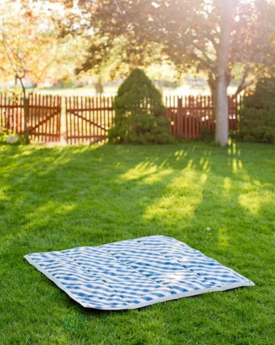 Outdoor Blanket - Navy Gingham 5x5