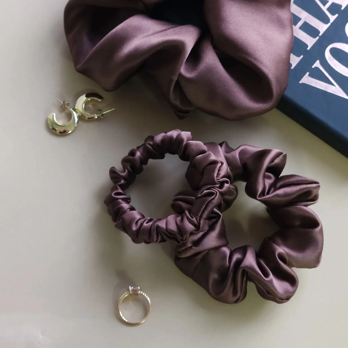 Roxie Collection Luxe 100% Mulberry Silk 30 Momme Scrunchie Chocolate Brown
