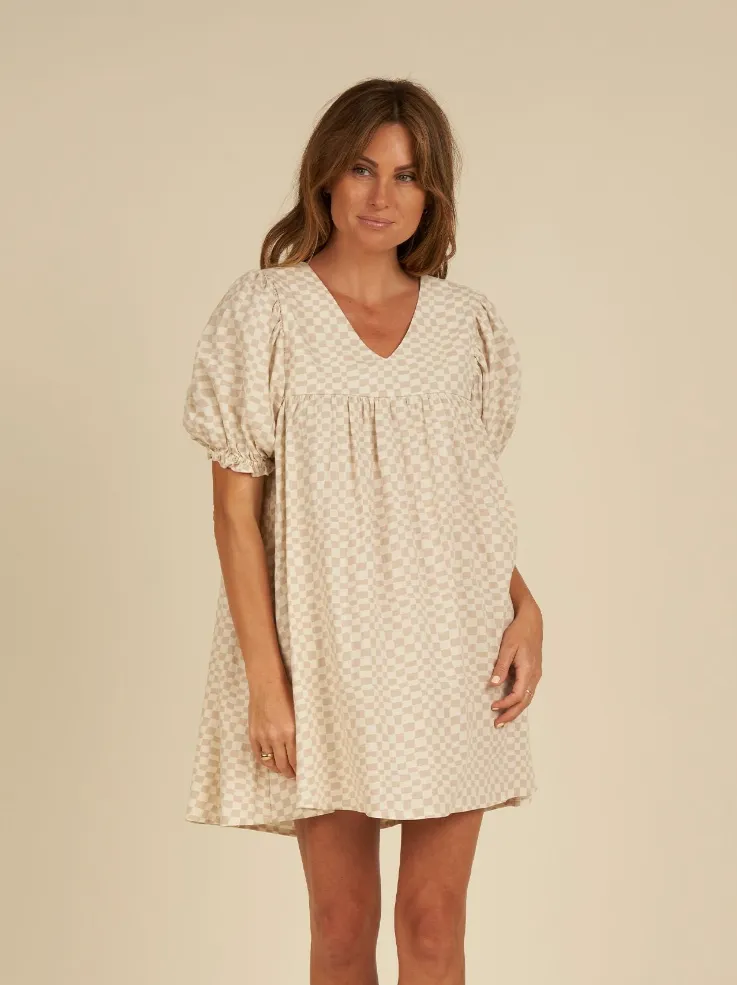 The Jolene Dress by Rylee   Cru - Dove Check
